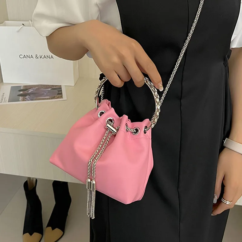 

Летняя маленькая сумка через плечо, клатч, кожаная сумочка премиум-класса, женские сумки высокого качества в стиле ретро, брендовая дизайне...