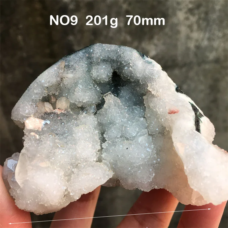 

Необработанные минералы апофиллит BOUSSAC