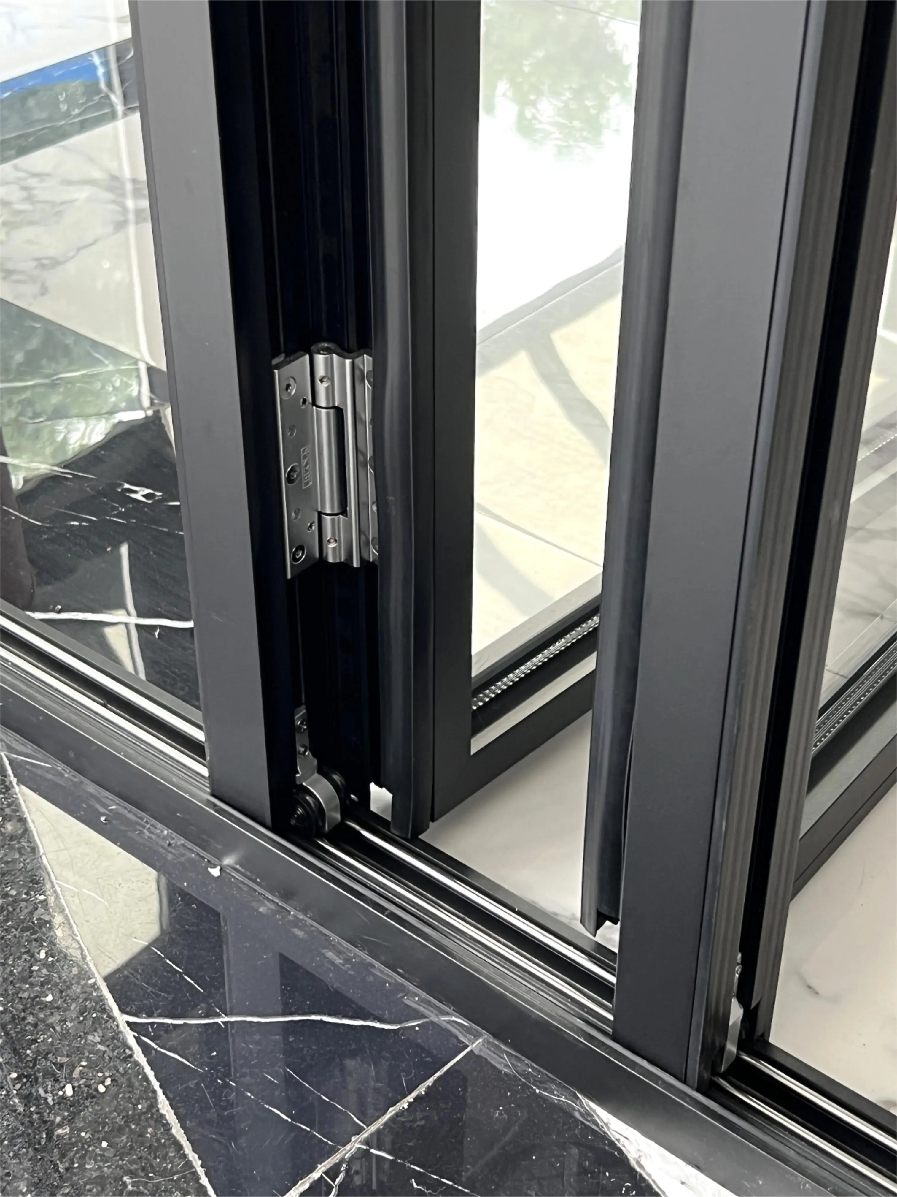 Балконные раздвижные двери для виллы