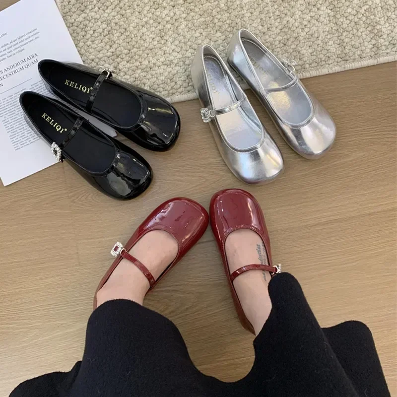 Женские туфли Bradn эластичные новые дизайнерские женские на плоской подошве весну