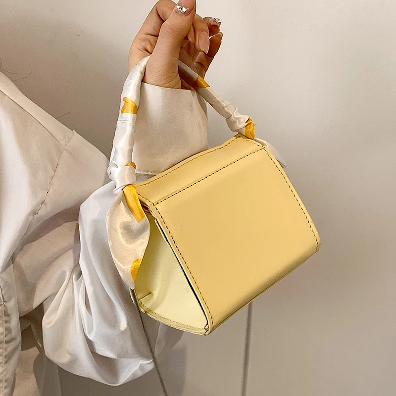 

Маленькие женские сумки через плечо из искусственной кожи с клапаном, трендовая летняя дамская сумочка 2022, роскошные дизайнерские модные ж...