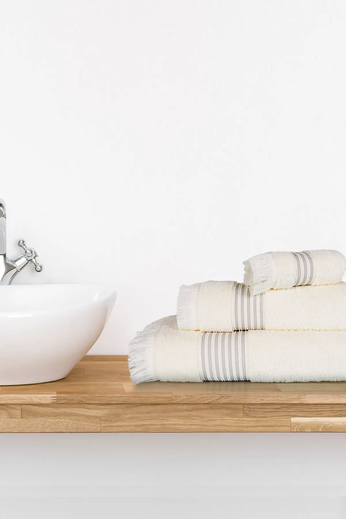 

Aya Raw White Towel Set pcs set