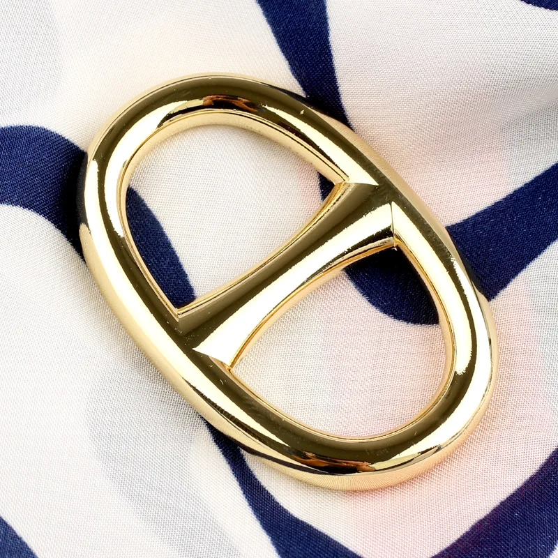 Рисунок 5 - Медная Пряжка для шарфа