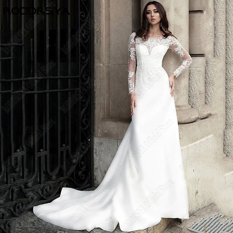 Рисунок 5 - Свадебное платье Scoop Sweep Train