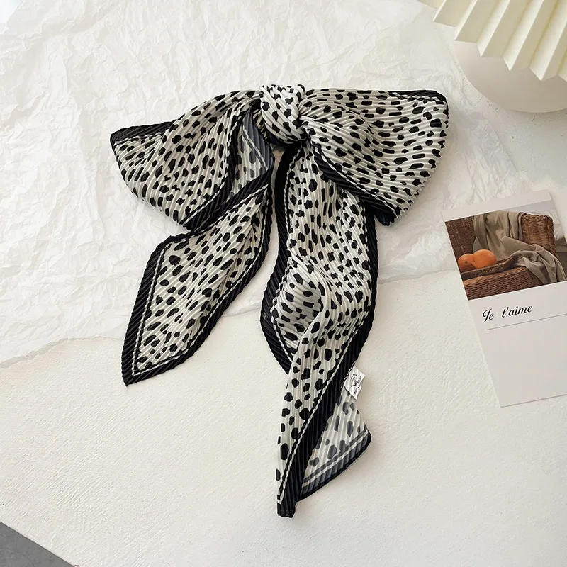 

Новый шарф для волос, женская шелковая атласная ткань, женская сумка с ручкой, фуляр, повязка на голову, бандана, Echarpe 2022, роскошные популярны...