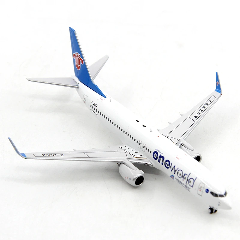 Литая модель самолета 1/400 масштаб 73802 Китай Южная авиалиния B737-800 B-206A