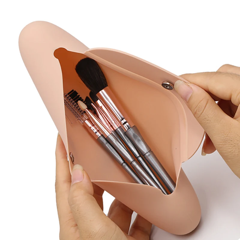 Дорожный держатель для кистей макияжа магнитный силиконовый портативный с