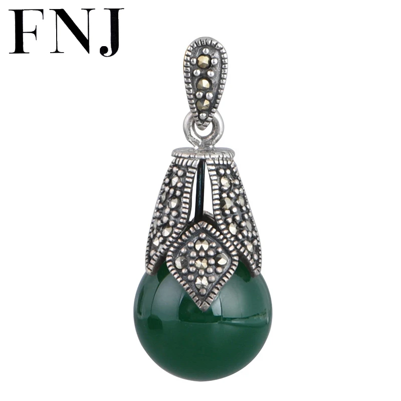 

Кулон из серебра 925 пробы с зелёным агатом