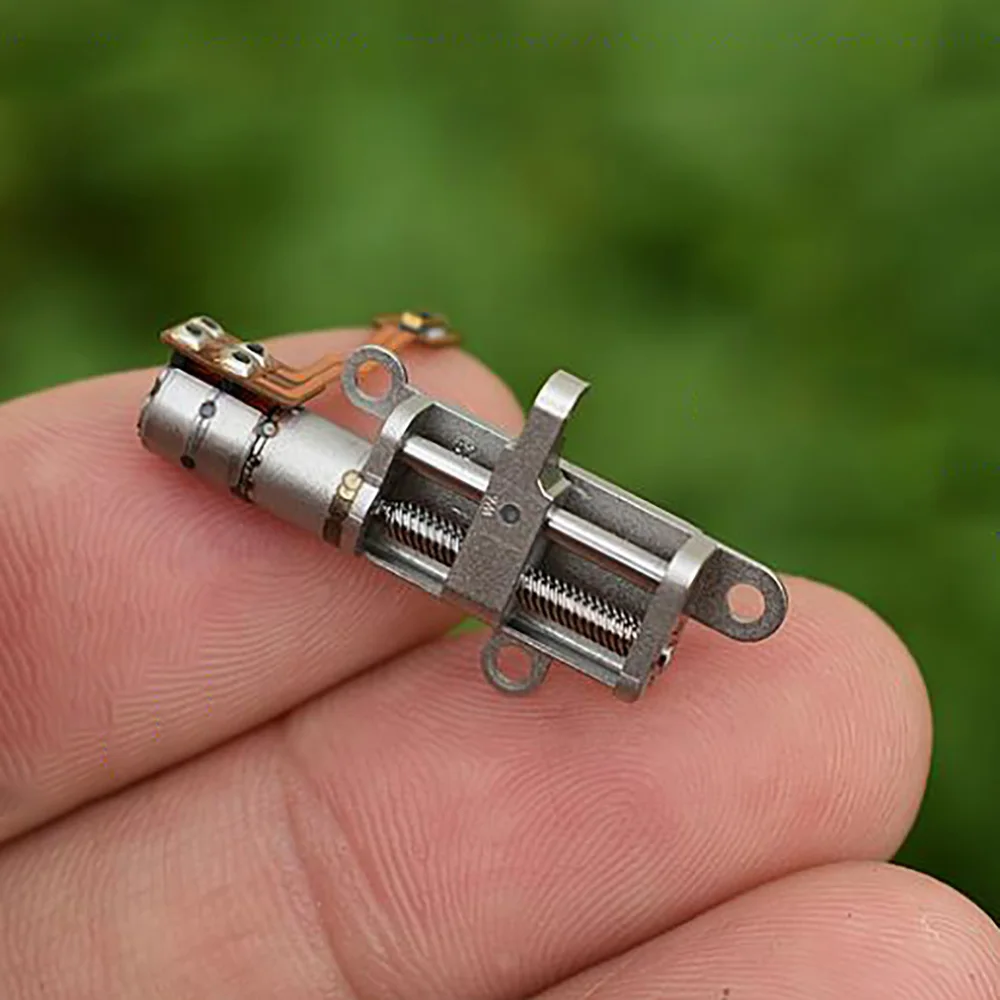 

Ultra-Micro 5mm Stroke Linear Actuator Nidec Mini 5mm 2-Phase 4-Wire Precision Metal Gearbox Gear Stepper Motor