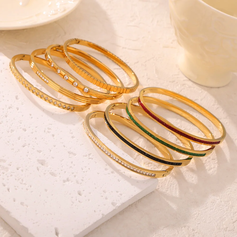 Круглые браслеты из нержавеющей стали с кубическим цирконием