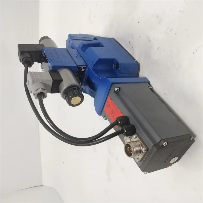 Гидравлический пропорциональный клапан 4WRTE 4WRPE 4WRKE 4WRLE 4WSE 4WRDE 4WRZE 0811404311 4 ПРОВОДА 16