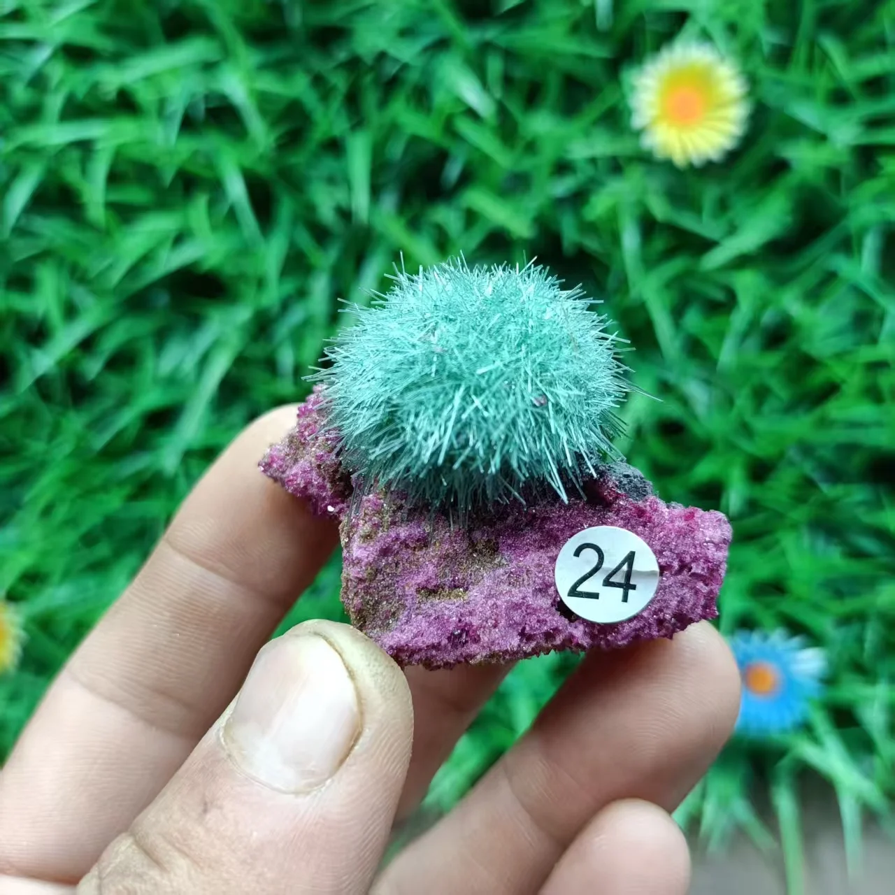 

Индийский ззолит, необработанный камень, минеральный образец, минеральный кристалл, драгоценный камень, образец декоративной мебели