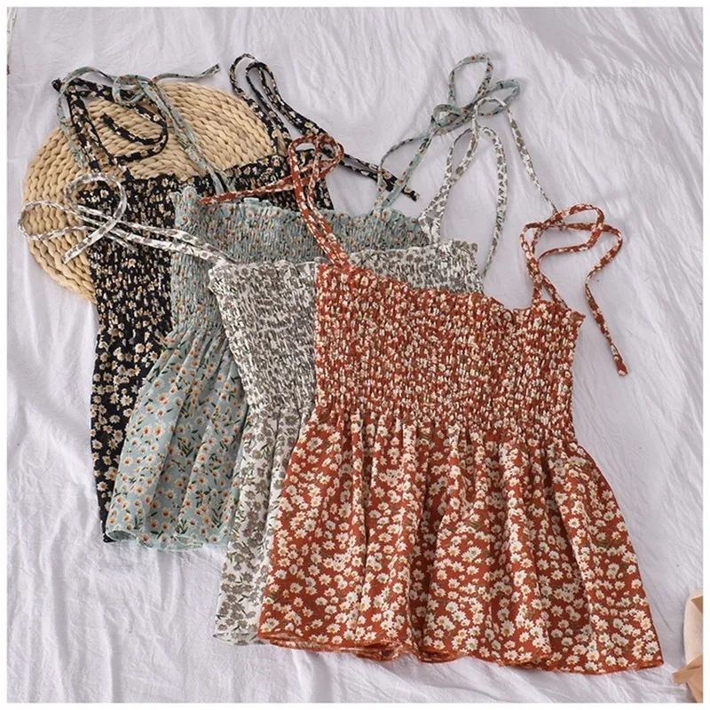 Топ женский летний без бретелек с оборками эластичным краем |