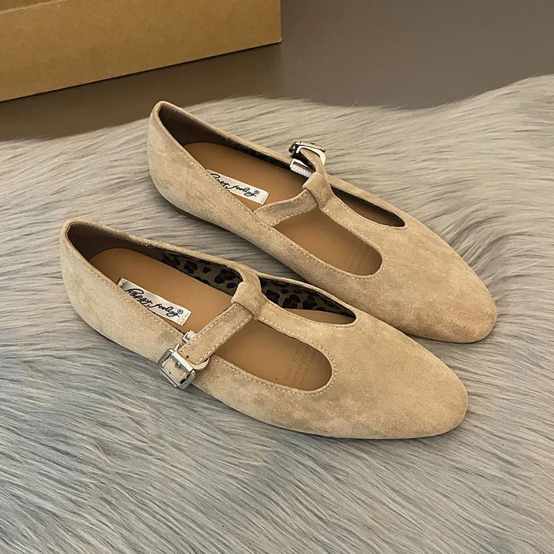 Женские балетки на плоской подошве