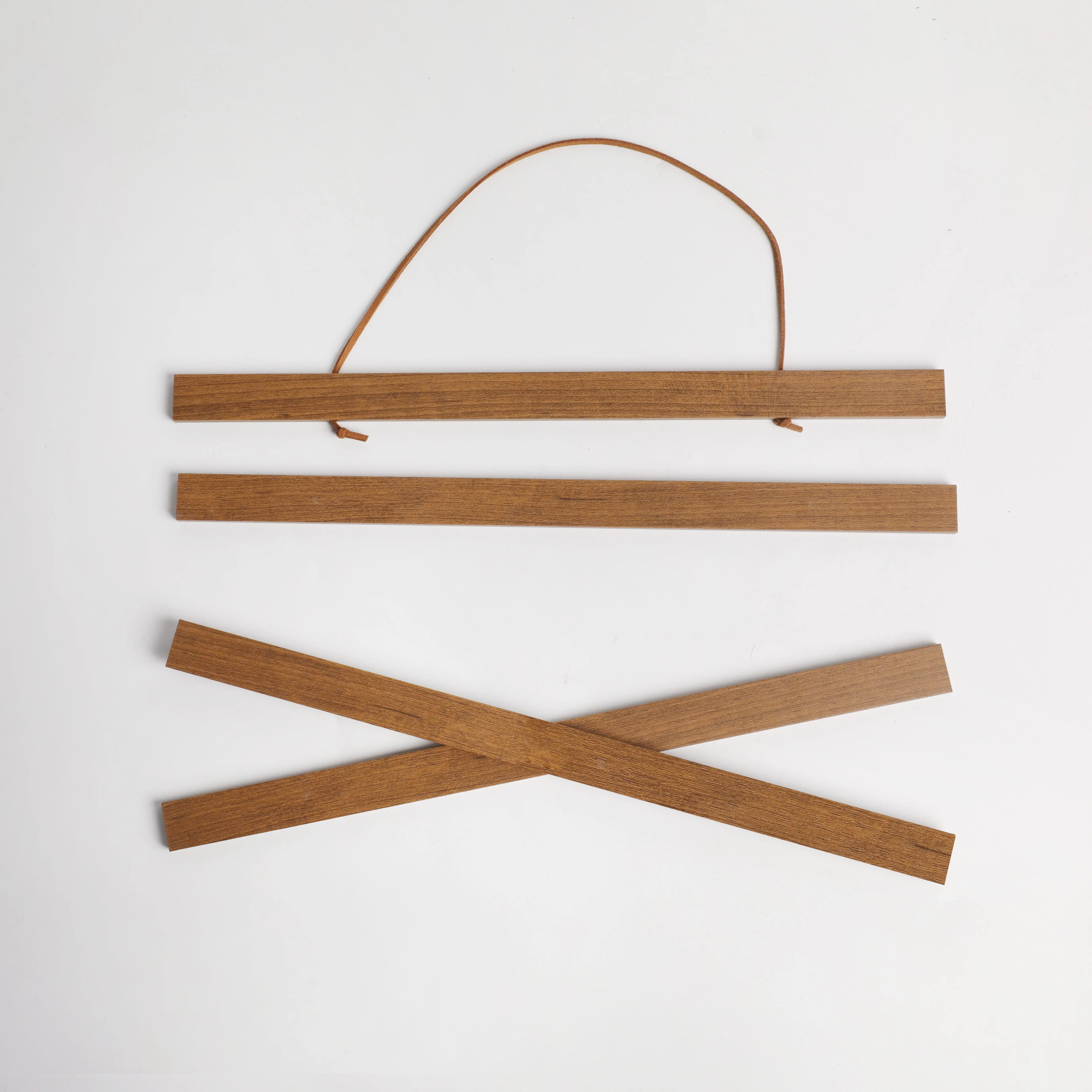 

Деревянные магнитные рамки для картин 21-50 см