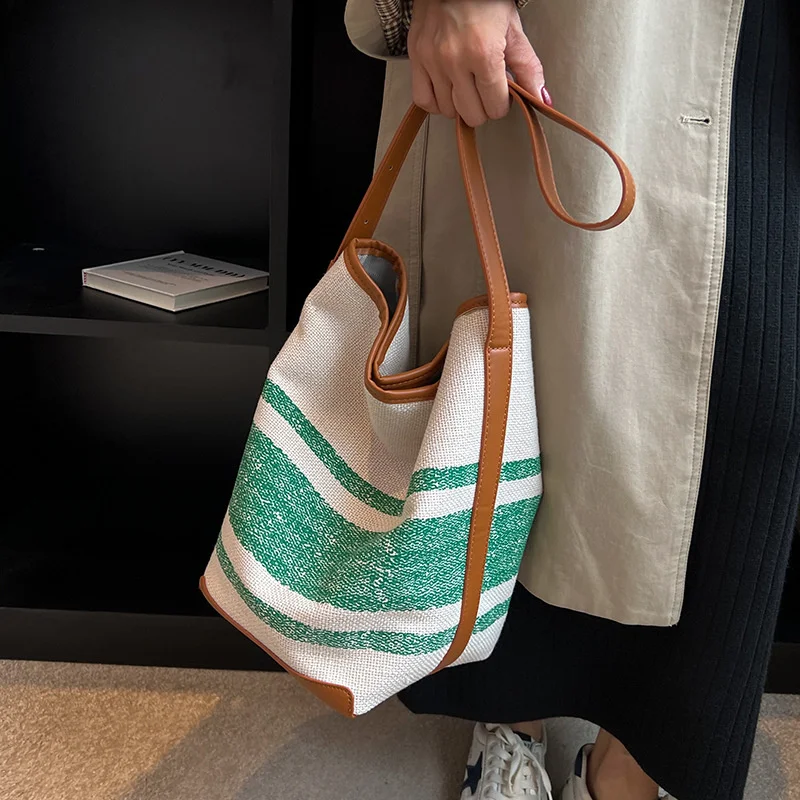 

Модная холщовая дизайнерская дамская сумка-ведро в полоску, сумка на плечо 2022, сумка-мессенджер на одно плечо большой вместимости, женская с...