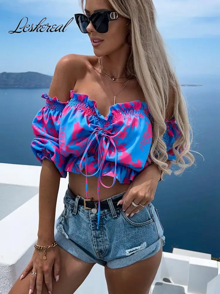 

Женский укороченный топ с открытыми плечами, с принтом