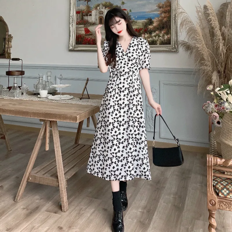 

2022 Summer New Style Waist Slim Retro Floral V-Neck A-line Dress Mid length Dress Fashion
