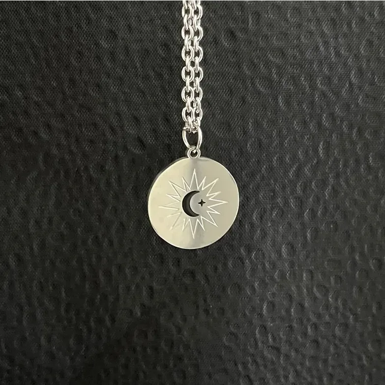 Кулон из титановой стали Звезда Луны
