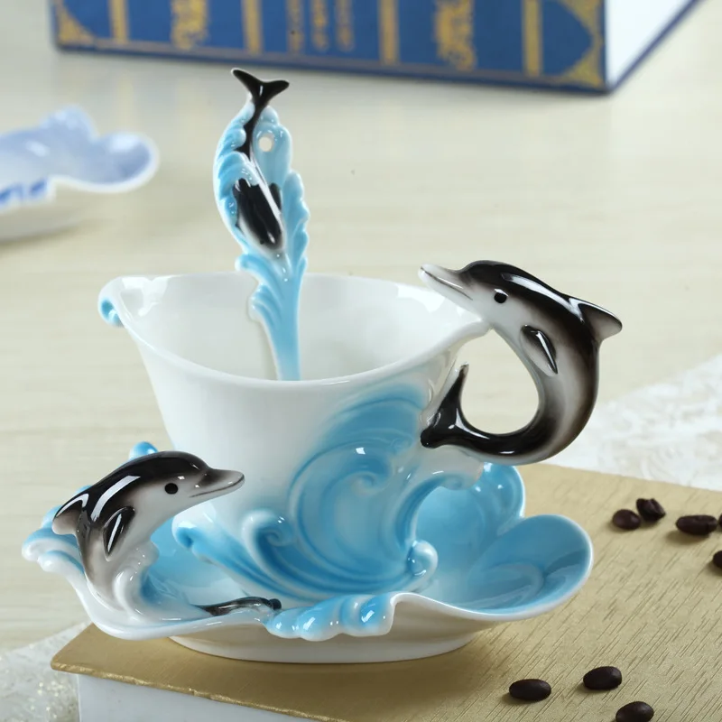 

Новая Модная японская и Корейская индивидуальная эмалированная креативная кофейная чашка с дельфином элегантная керамическая чашка