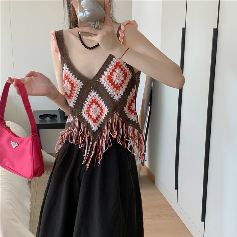 

Женский трикотажный жилет с V-образным вырезом, с бахромой