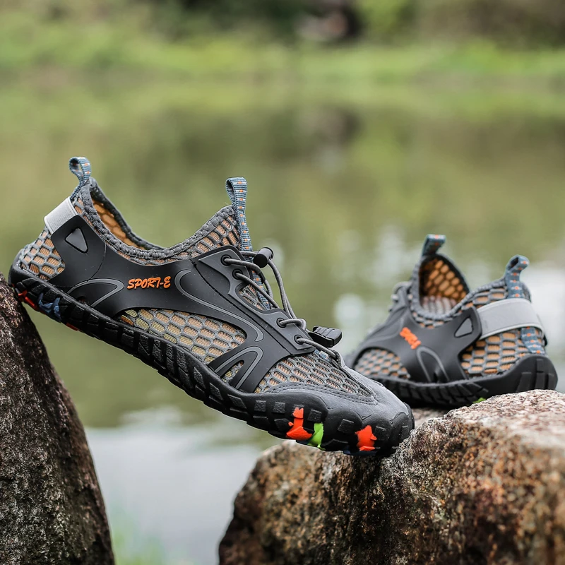 Summer Unisex Hiking Shoes Men Aqua Shoes Quick-Drying Mesh Breathable Outdoor Sneakers