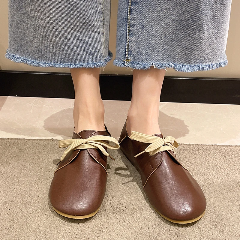 

Женские туфли 2022, модная женская обувь, Осенняя обувь с закрытым носком и круглым носком, повседневные кроссовки, универсальные, новые, милы...