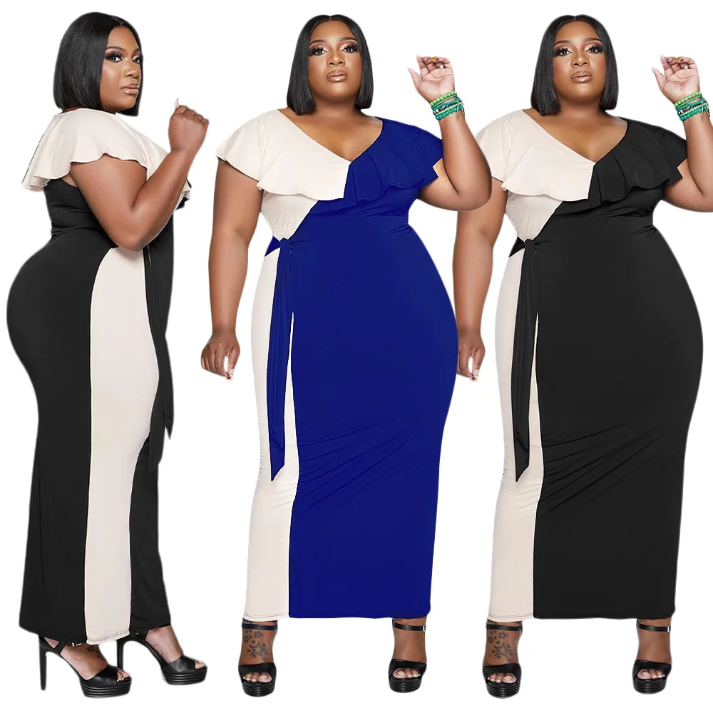 

Plus-size women's sleeveless dress with lace and flounces