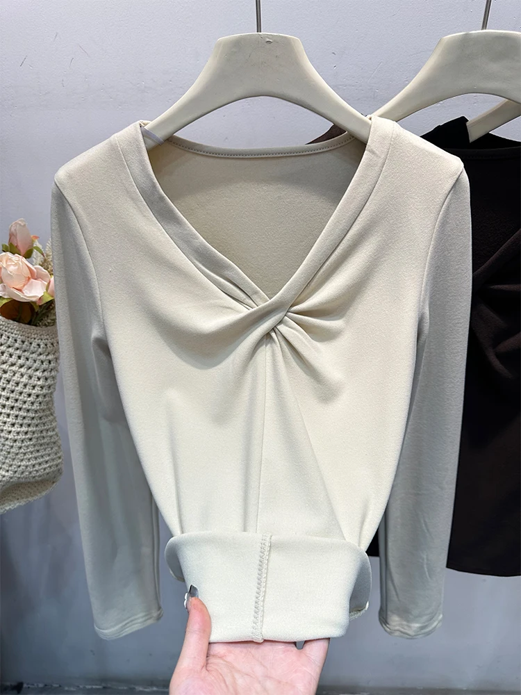 Korean Series Twist Design Sense V-neck Long sleeves Shirt Women Autumn and Winter 2024 New Slim fit Slimming Chic Thin Velve...