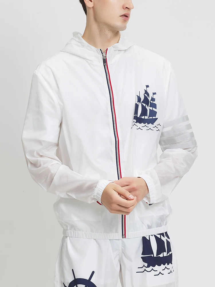 

TB THOM Men's Jacket Summer Windbreak Top Fashion Brand Men's Clothing Rudder Sailboat Designs Quick Dry Uv Proof Hooded Jackets