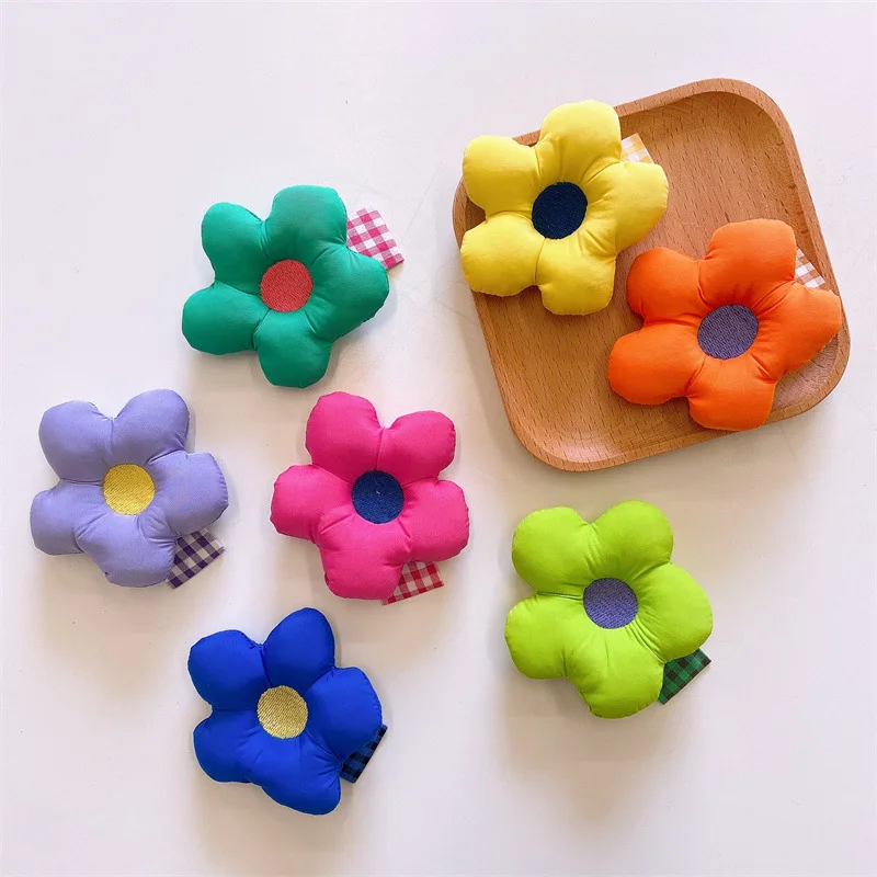 

Korean Large Fabric Stuffed Cotton Flower Fluorescent 5-petal Pattern Side Clip Hairpin for Children's Fashion Hair Accessories
