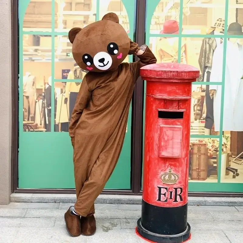 Костюм куклы с коричневым медведем