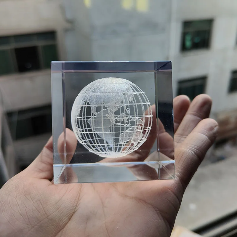 

1piece Cubic Crystal Carved Jupiter, Moon, Earth,Solar System,The Milky Way,Desktop Creative Gift Ornaments 80x80x80mm