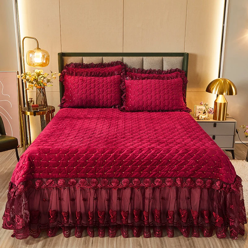 

Luxury Wine Red Crystal Velvet Quilted Rose Lace Ruffles Bedspread Bed Skirt Mattress Cover Pillowcases Nordic Size Bedding Set