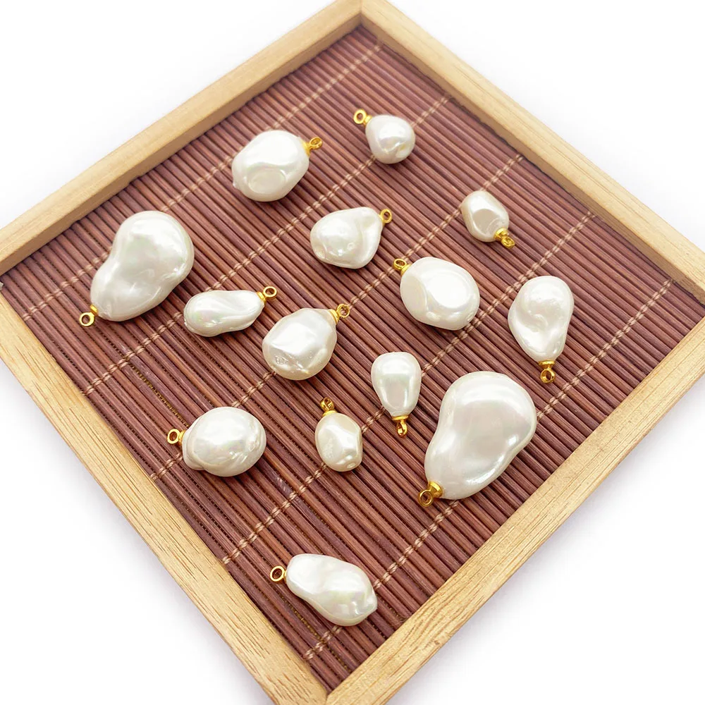 3pcs Natural Pearl Shell Jewelry Irregular Shape Fashion Girl Necklace Pendant Suitable for DIY Jewelry Necklace Handmade Gift