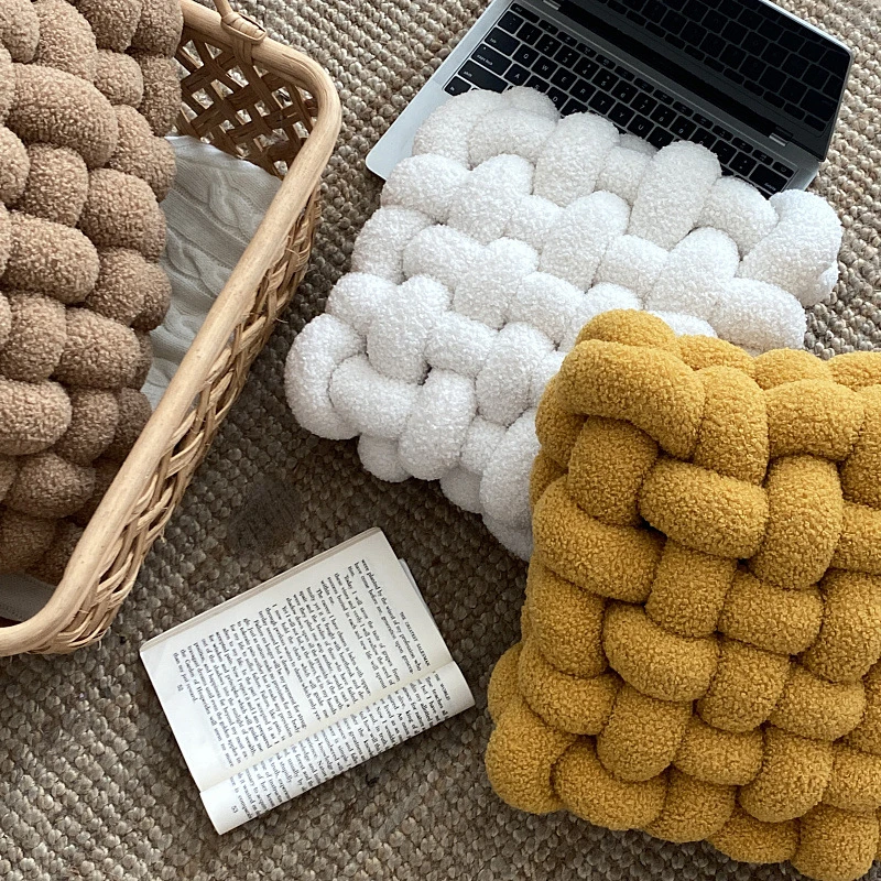 

Soft Plush Knot Seat Cushion Home Wool Solid Color Sofa Bed Decoration Pillow Square Hand Woven Office Chair Cushion