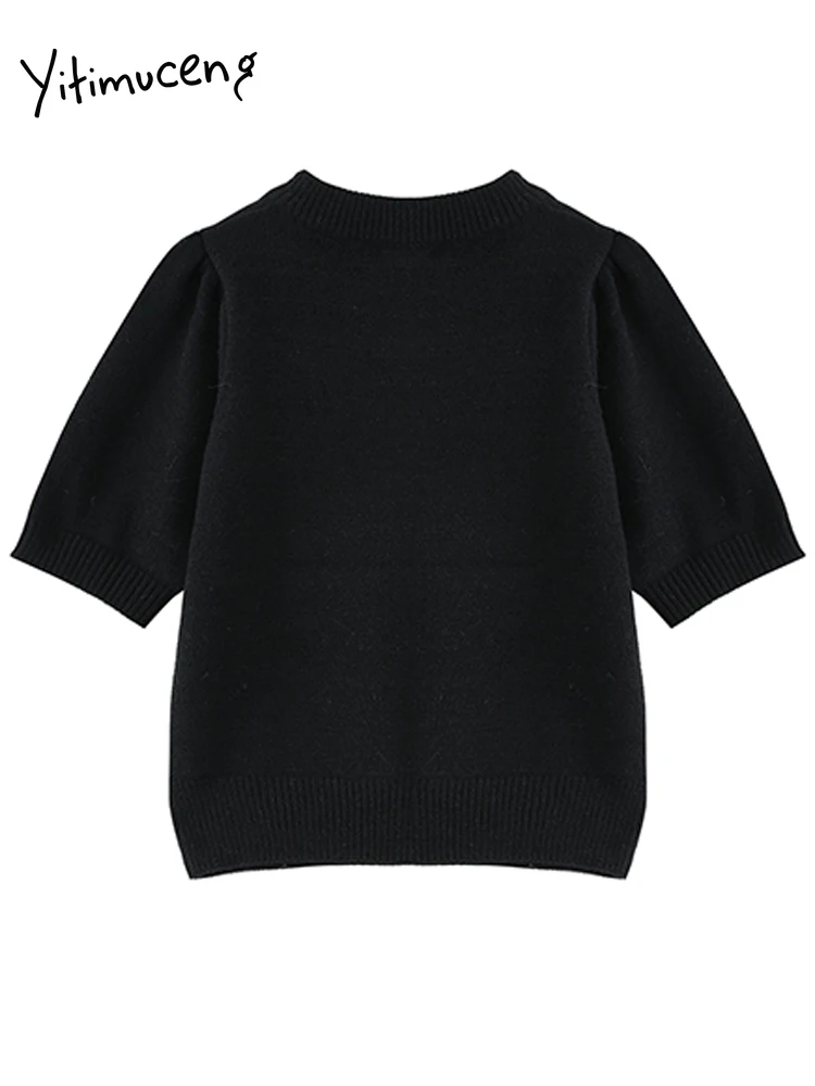 Женская футболка с круглым вырезом черная трикотажная коротким