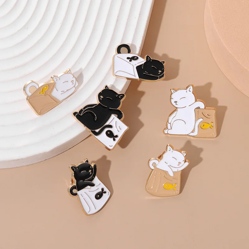 

Cat with Backpack Shape Pins Cartoon Black White Cat Pins Accessories Clothing Backpack Brooch Enamel Lapel Pins Badge Wholesale
