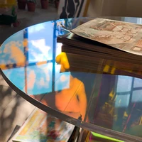 Столик с радужным эффектом#3