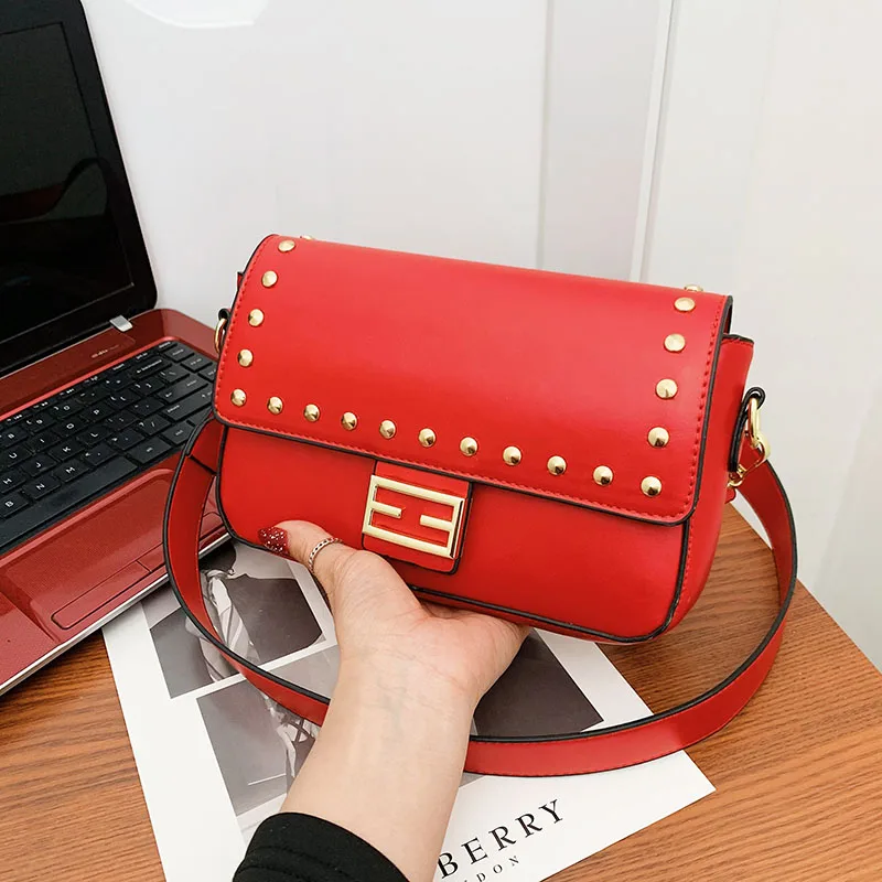 

2022 Women Square Bag New Fashion Trendy Rivets Versatile Flap Handbag Inclined Shoulder Purses and Handbags Luxury Designer