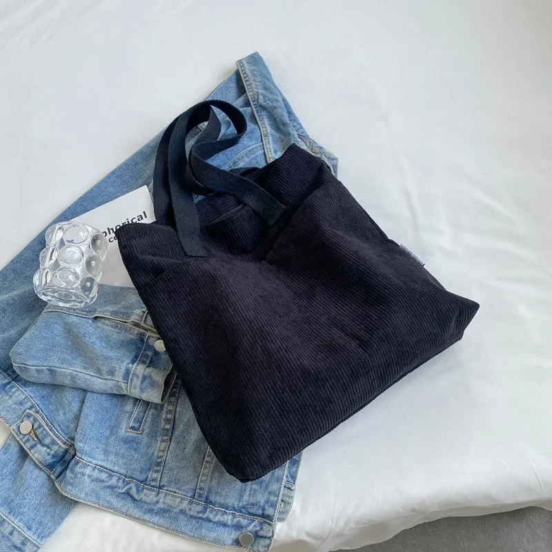 Женская вельветовая сумка на плечо большой вместимости новинка весны 2023 модная