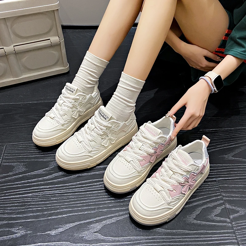 

Новинка 2023, женская белая повседневная обувь из искусственной кожи, дышащая Спортивная обувь на плоской платформе для ходьбы и бега