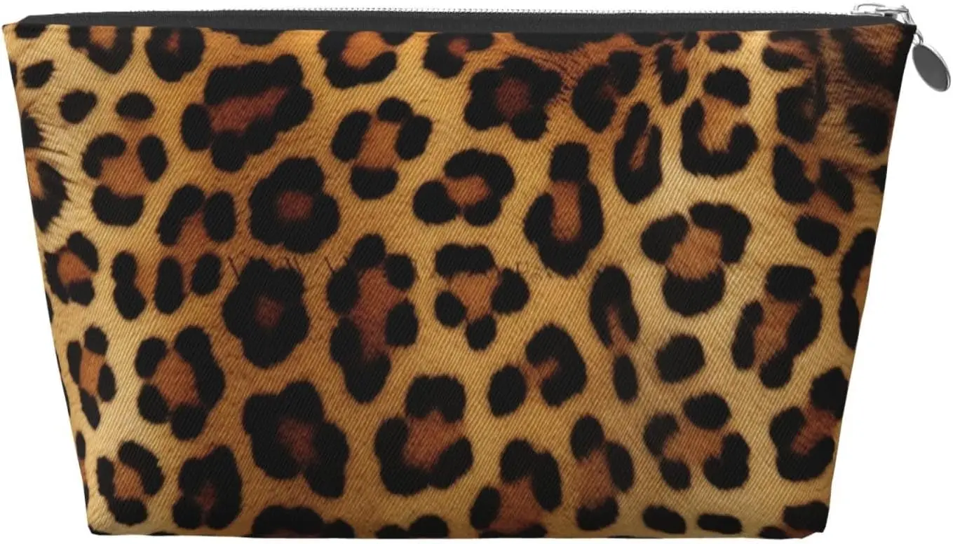 Кожаная дорожная косметичка с леопардовым принтом