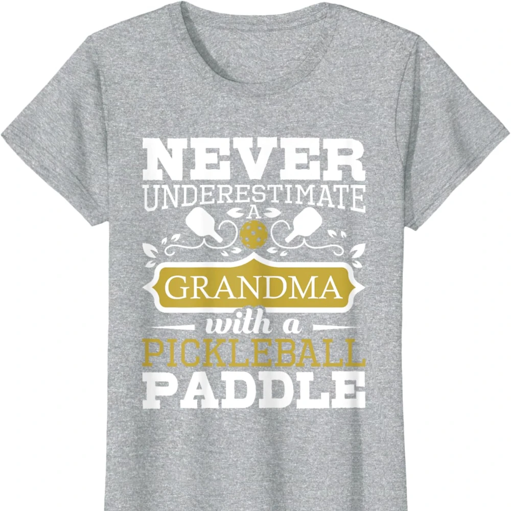 Никогда не недооценивайте бабушке с веслом Pickleball Футболка Винтажная