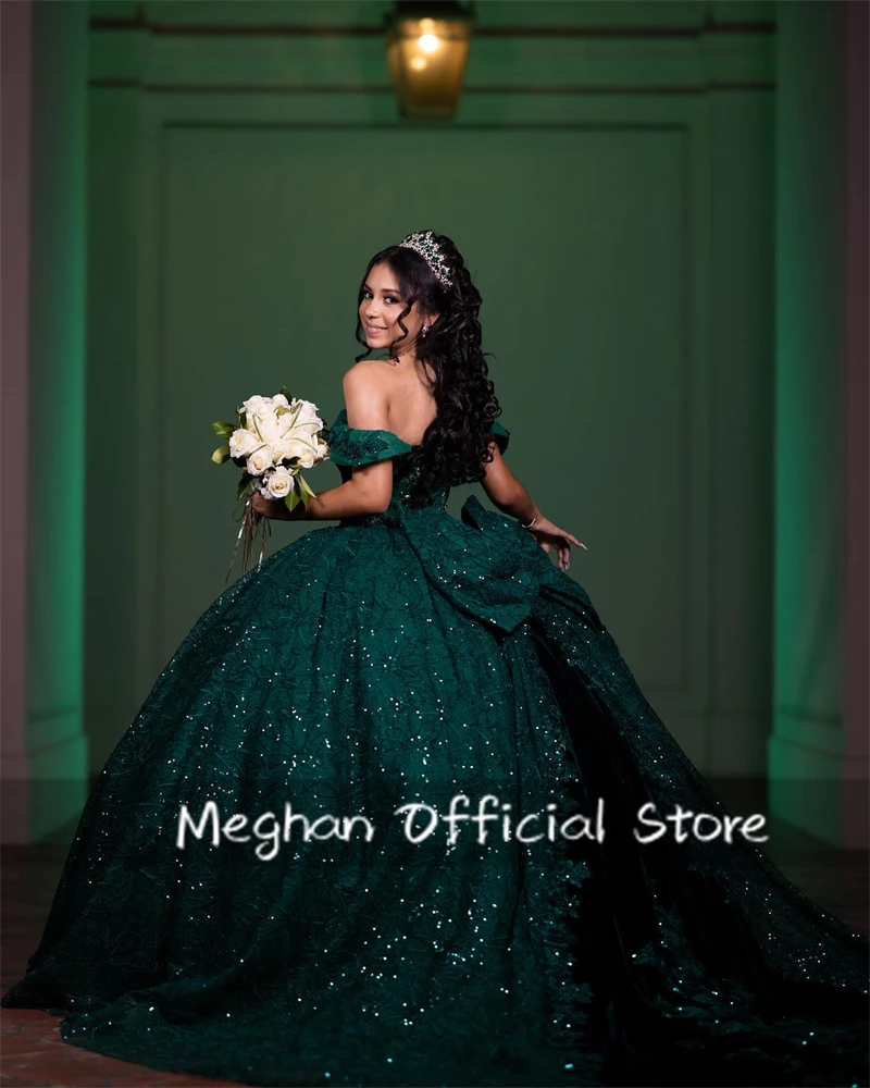 Изумрудно-зеленое платье с открытыми плечами и бантом Quinceanera аппликацией из