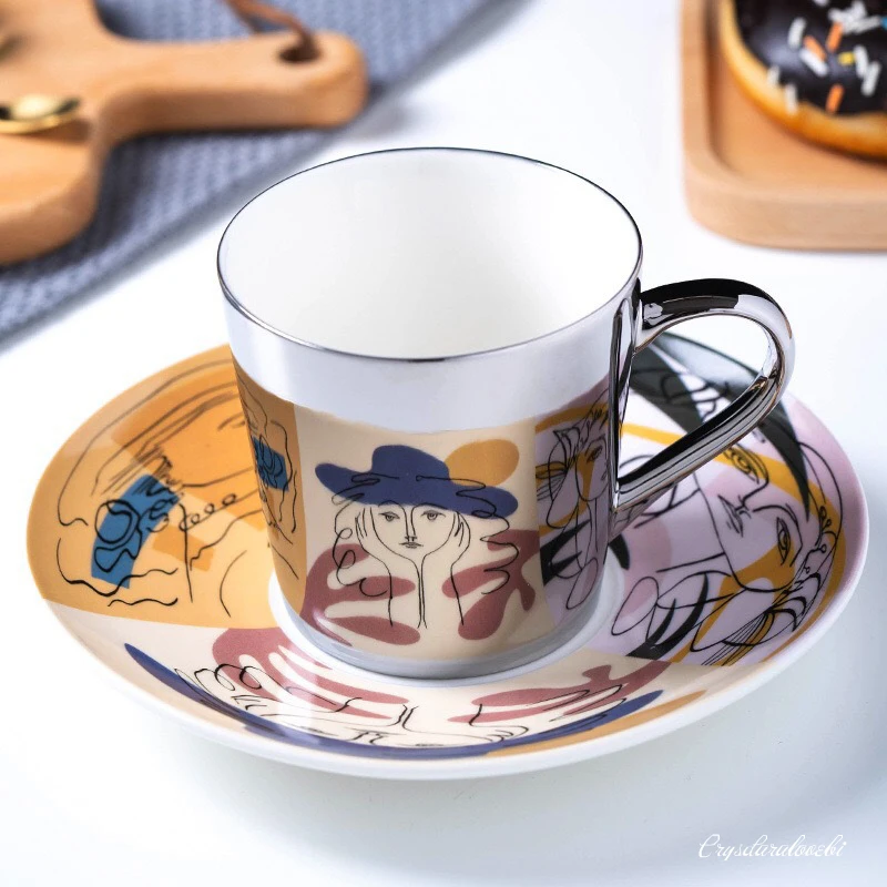 

Креативная кофейная кружка с блюдцем, позолоченная зеркальная отражающая чашка, керамическая кофейная чашка и блюдце в комплекте, бытовая ...