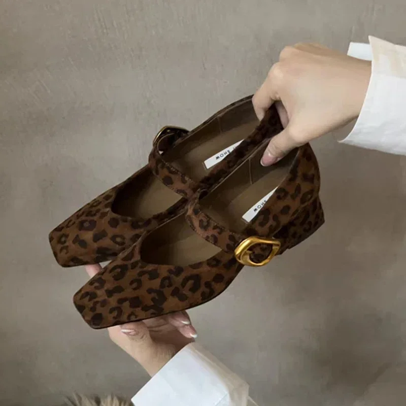 Женские туфли на высоком каблуке с квадратным носком замшевые Marie Janes новые