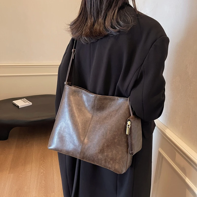 Простые повседневные сумки через плечо на одно новые модные универсальные