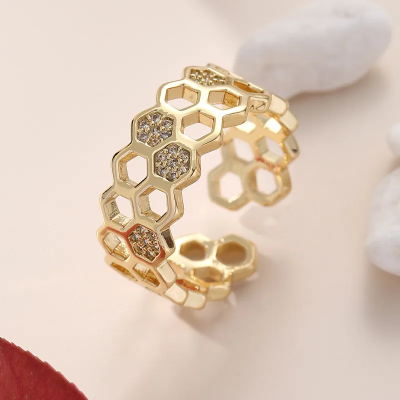 

Korean Bee Honeycomb Zircon Inlaid Opening ring for Women Fashion Hollow Geometric Hexagonal Crystal Party Wedding Rings Jewelry