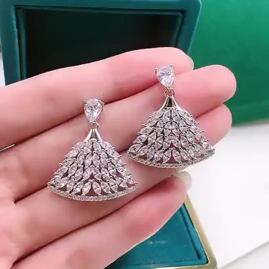 

New S925 Sterling Silver Earrings Inlaid White Diamonds Noble Retro Earrings Eternal Band 5A Zircon Factory Direct Sales